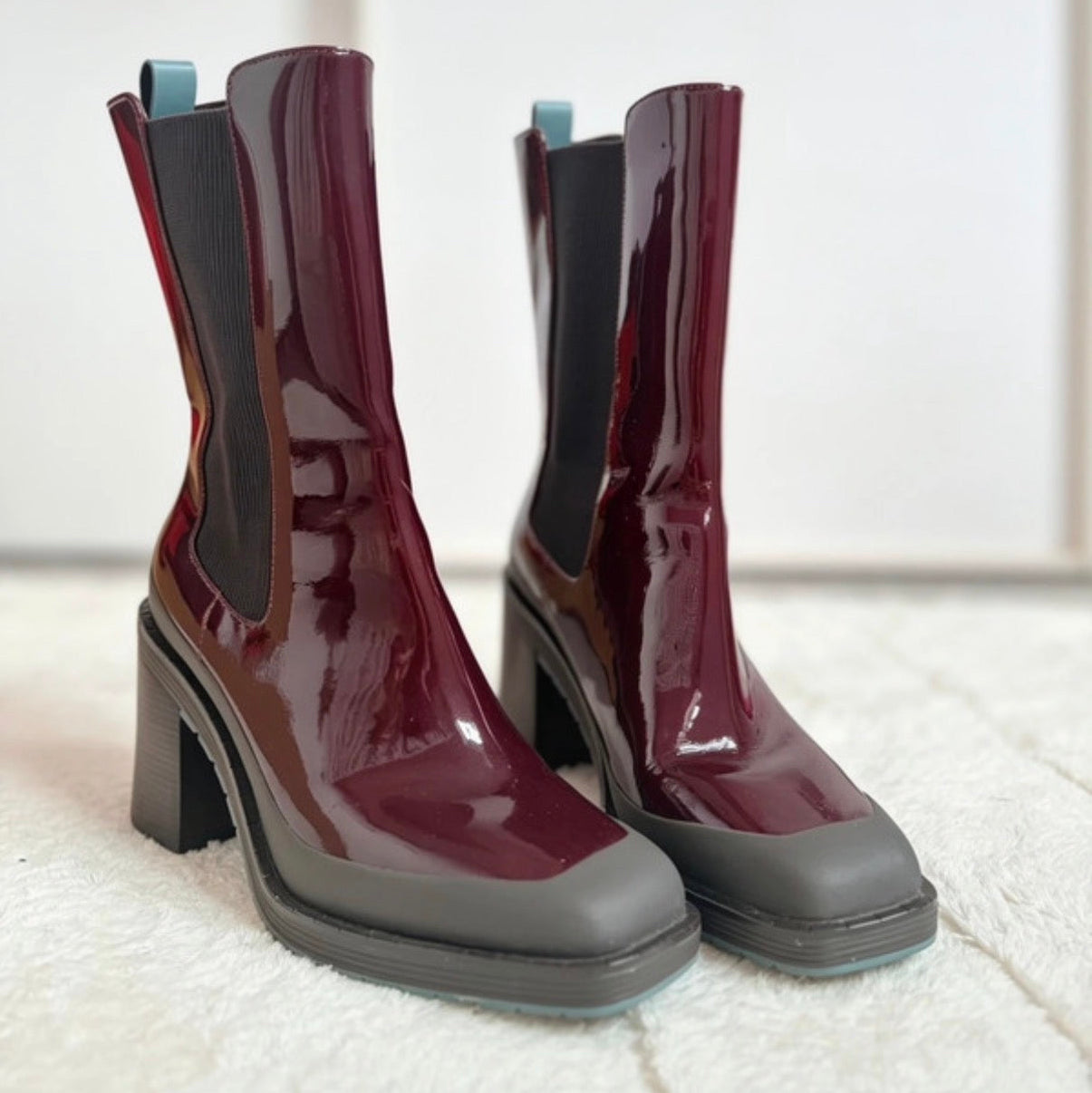 Tory Burch Burgundy Patent Leather Chunky Heel Chelsea Boots US 10M / UK 7.5